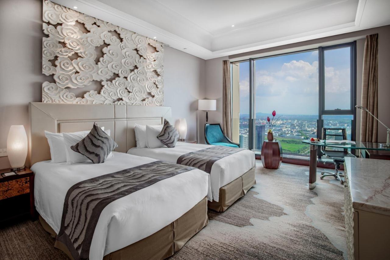 Grand New Century Hotel Haining Zhejiang Екстериор снимка