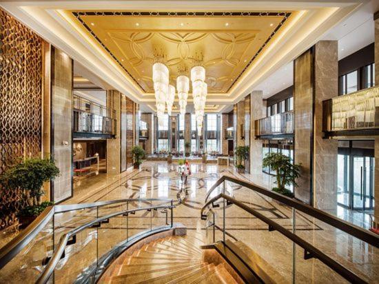 Grand New Century Hotel Haining Zhejiang Екстериор снимка